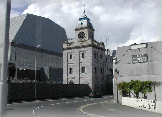 Albert Gate 2001